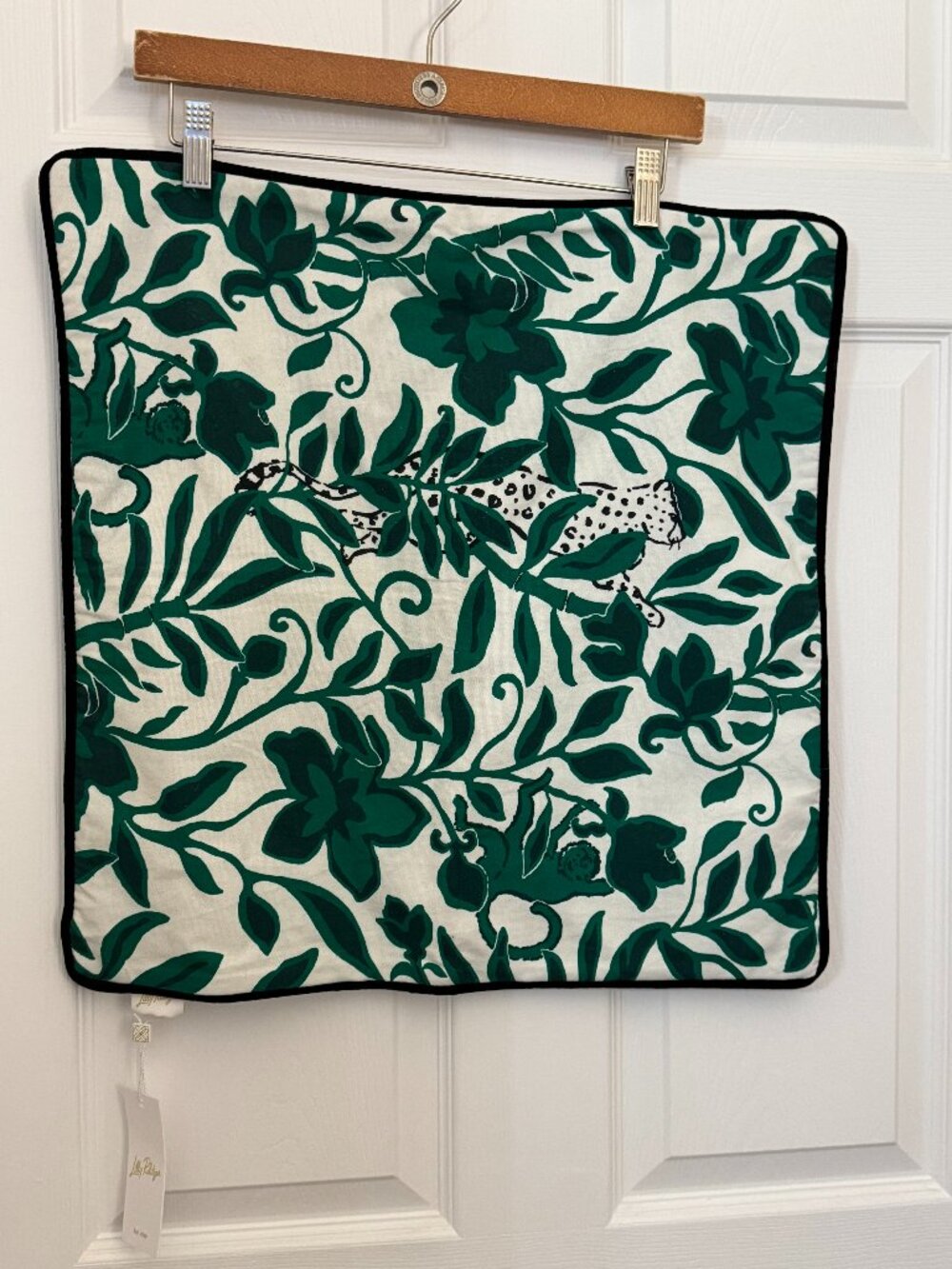 NWT Lilly Pulitzer Double-Sided Pillow Cover - Vanilla Spice Escape Plan